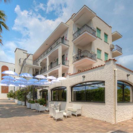 Residence Riviera Mare Pietra Ligure Eksteriør bilde