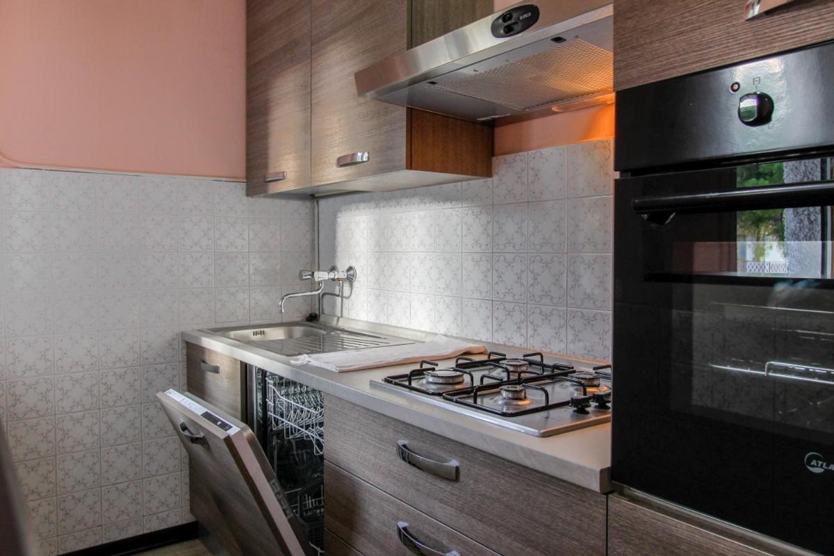 Residence Riviera Mare Pietra Ligure Eksteriør bilde