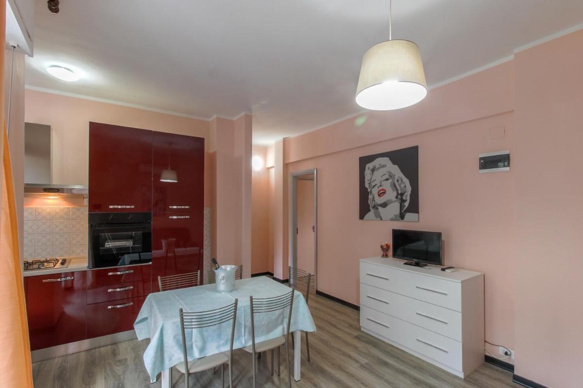 Residence Riviera Mare Pietra Ligure Eksteriør bilde