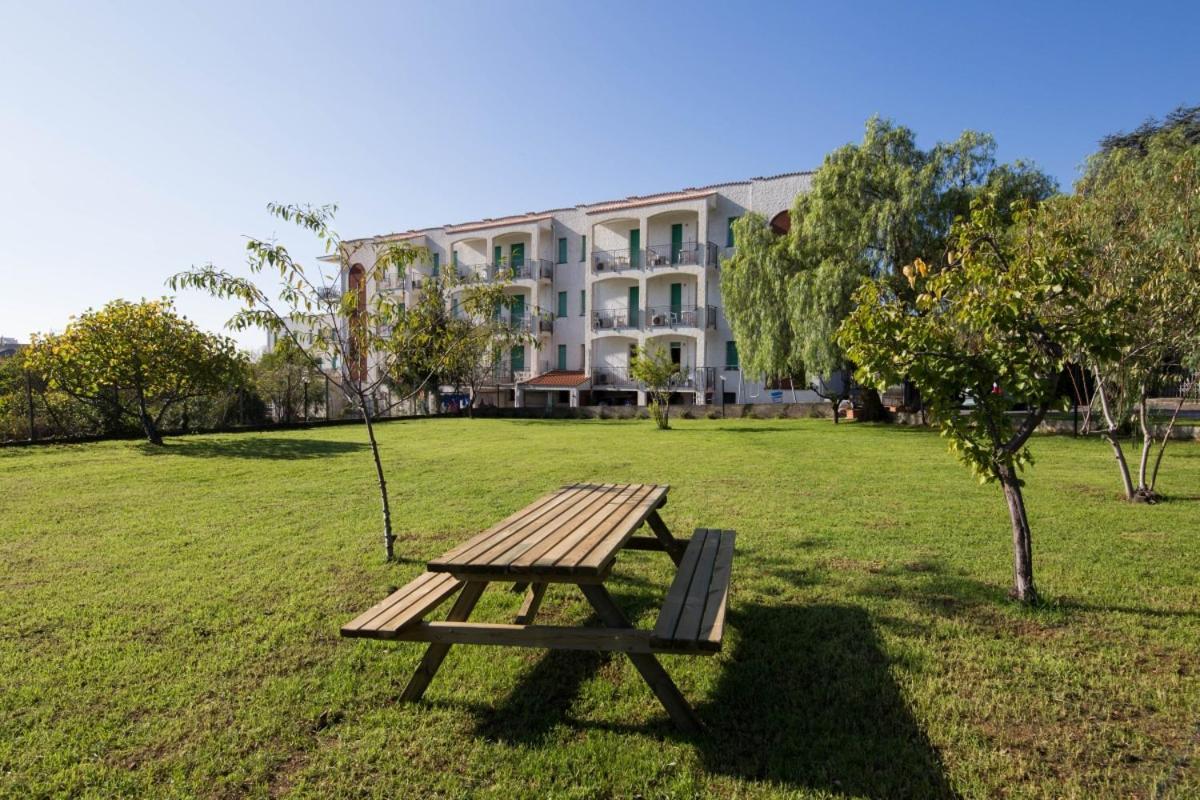 Residence Riviera Mare Pietra Ligure Eksteriør bilde